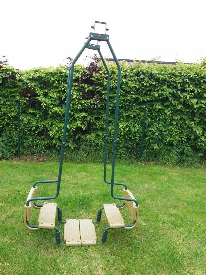 Siège de balançoire face à face SwingKing PVC brun / vert, Enlèvement, Comme neuf, Balançoire
