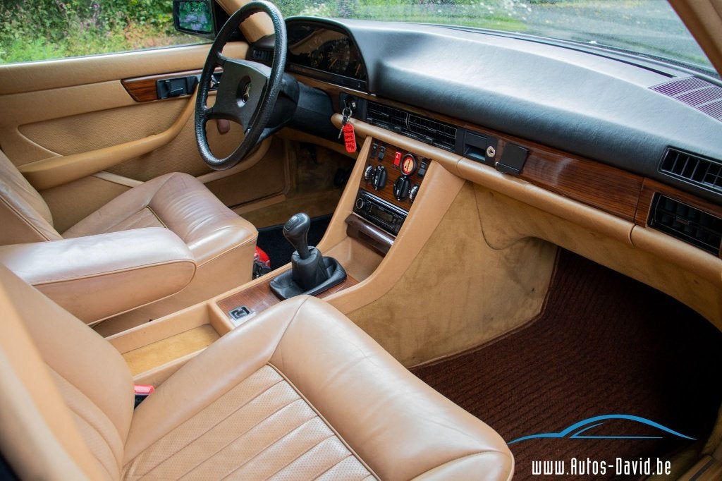 Mercedes-Benz 280 S 2.8 Essence W126 avec historique, Autos, Mercedes-Benz, Cuir, Achat, 4 portes, Entreprise