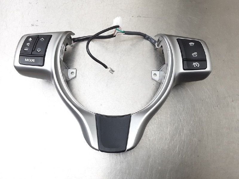 RADIOBEDIENING STUUR Yaris III (P13) (|842500D030C0|), Auto-onderdelen, Dashboard en Schakelaars, Toyota, Gebruikt