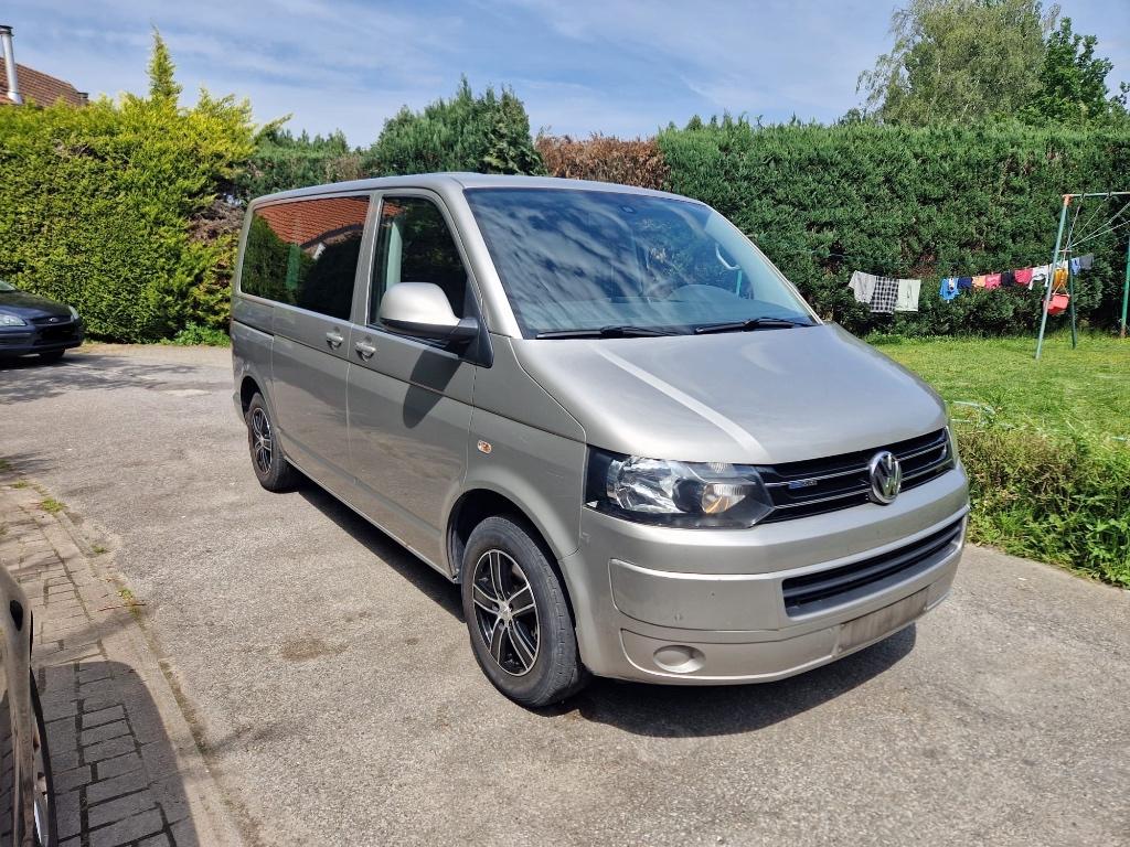 Vw multivan t5 bluemotion 2.0 tdi 85 kw 116 pk 7 pl, Autos, Volkswagen, 7 places, Boîte manuelle, Noir, Diesel
