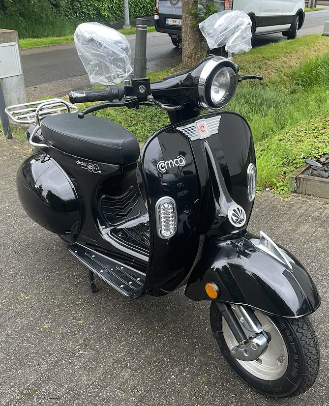 Emco Nova elektische scooter, Fietsen en Brommers, Scooters | Overige merken, Zo goed als nieuw, Klasse B (45 km/u), Elektrisch