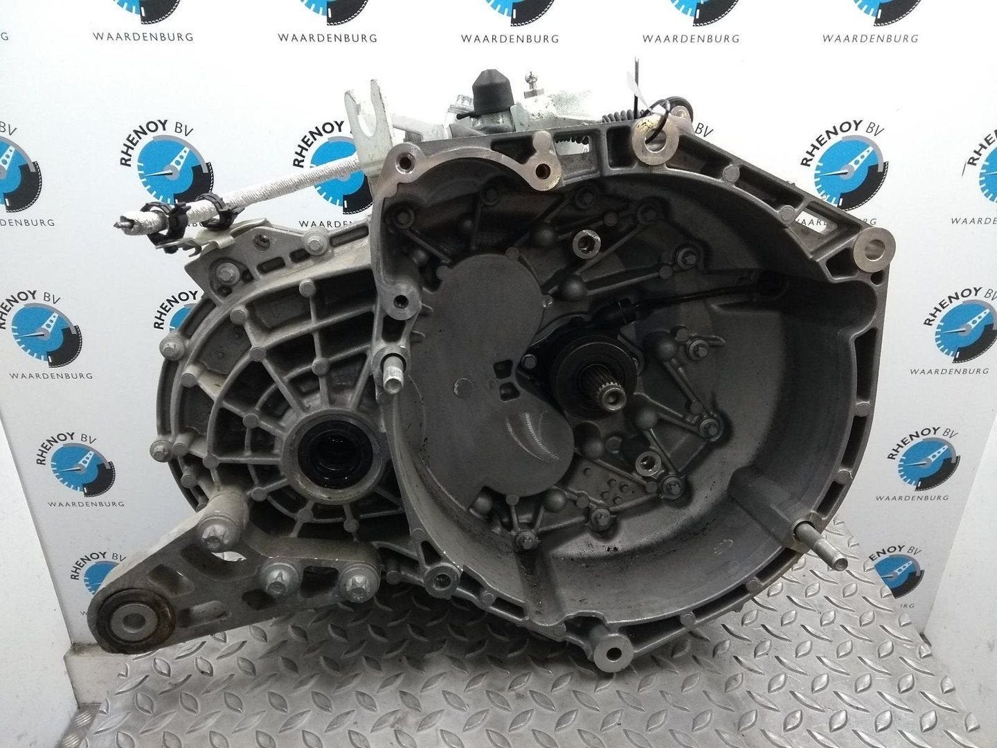 FIAT 500X TRANSMISSIE / VERSNELLINGSBAK 2017, Ophalen of Verzenden, Gebruikt, Stiba lid
