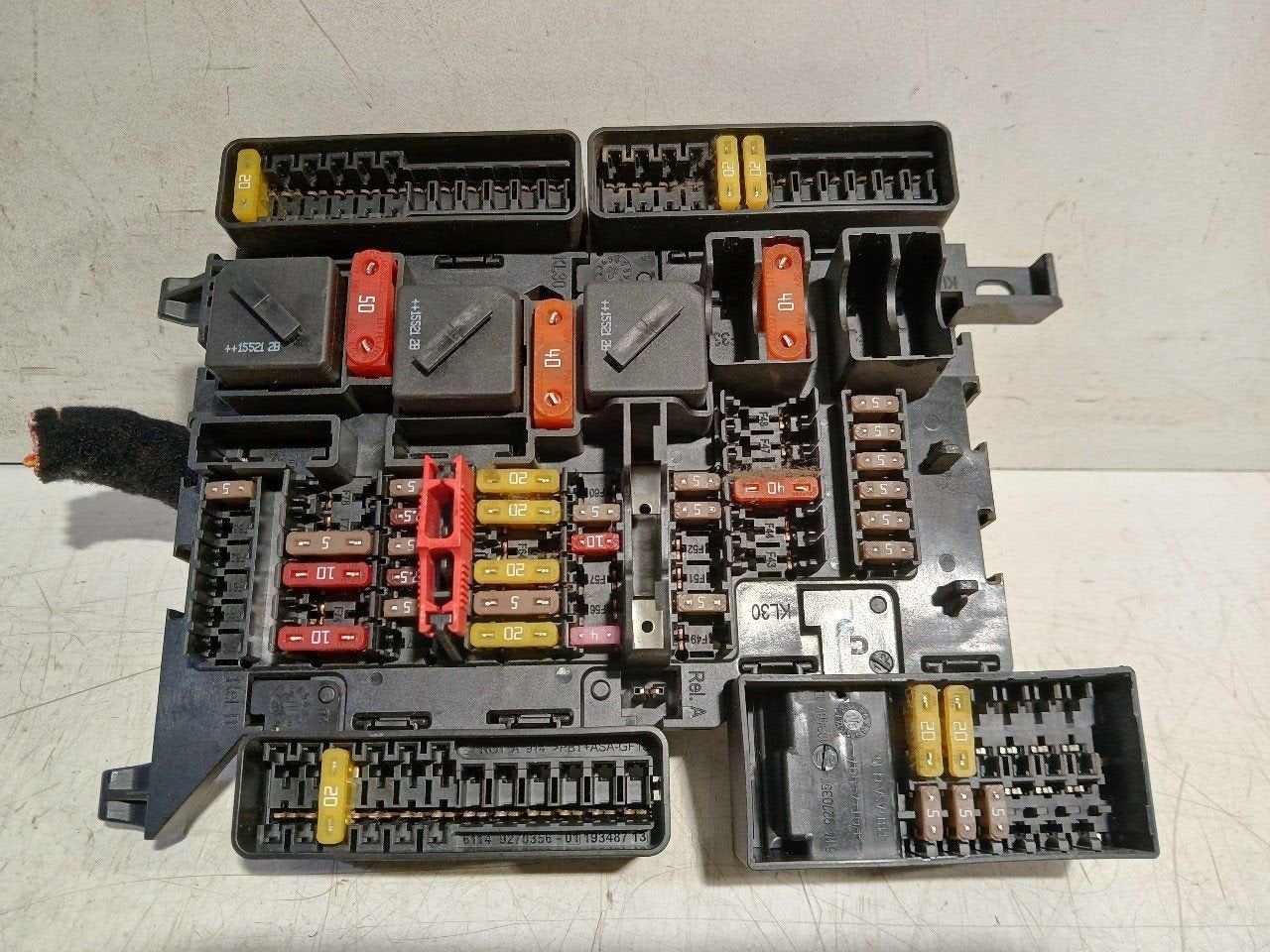 Zekeringkast BMW 2 serie, Onderdelen@venauto.nl, Van der Ven Autorecycling B.V., Ettenseweg 76, 4706 PB Roosendaal, The Netherlands