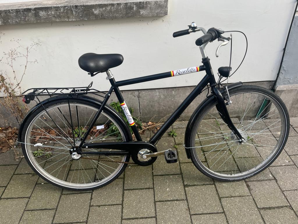 Zwarte heren fiets. Zo goed als nieuw., Terugtraprem, Versnellingen, Zo goed als nieuw, Ophalen