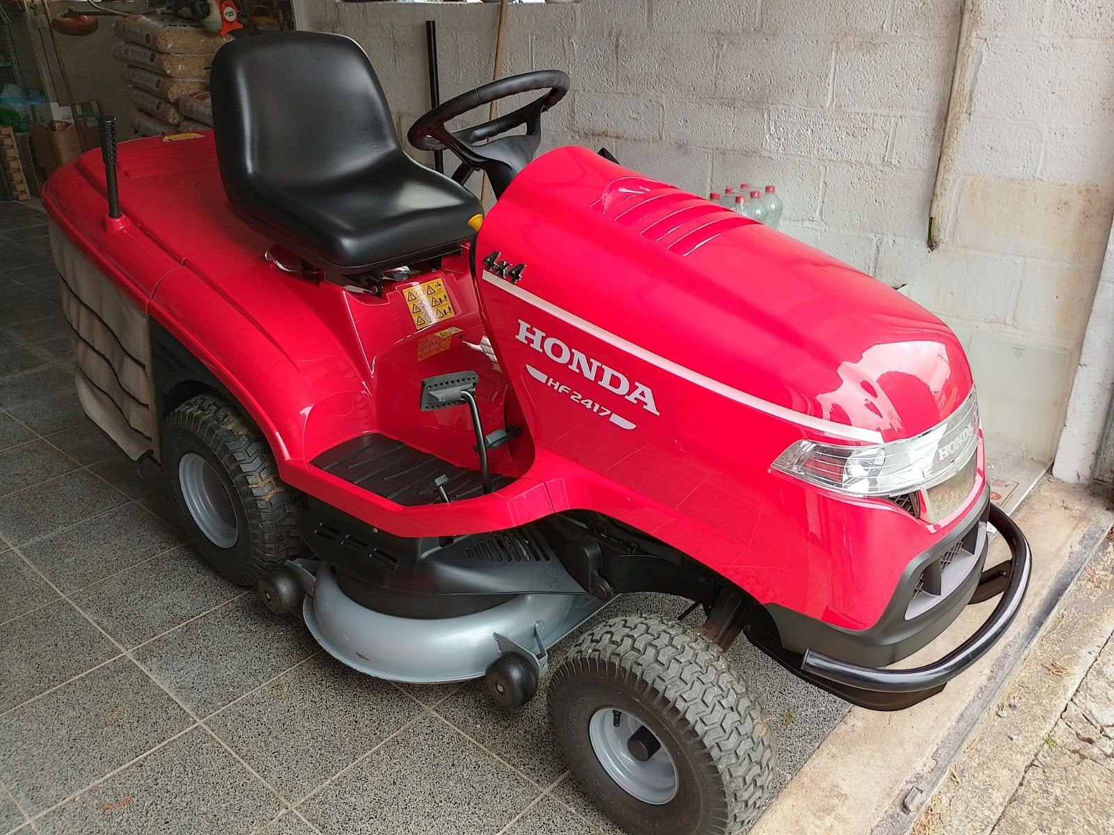 Honda 2417 HF "État neuf" (Premier propriétaire), Tuin en Terras, Ophalen, Zo goed als nieuw, Honda