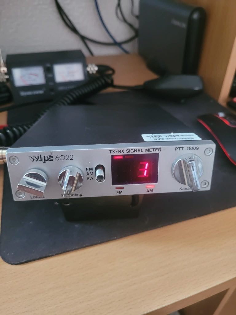 a vendre émetteur wipe AM-FM-40 canaux .lire svp, Telecommunicatie, Ophalen of Verzenden, Zo goed als nieuw, Zender en Ontvanger