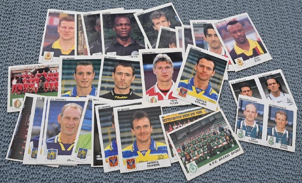 Panini / Football 2001 / Lot van 61 stickers, Verzamelen, Ophalen of Verzenden, Zo goed als nieuw, Poster, Plaatje of Sticker