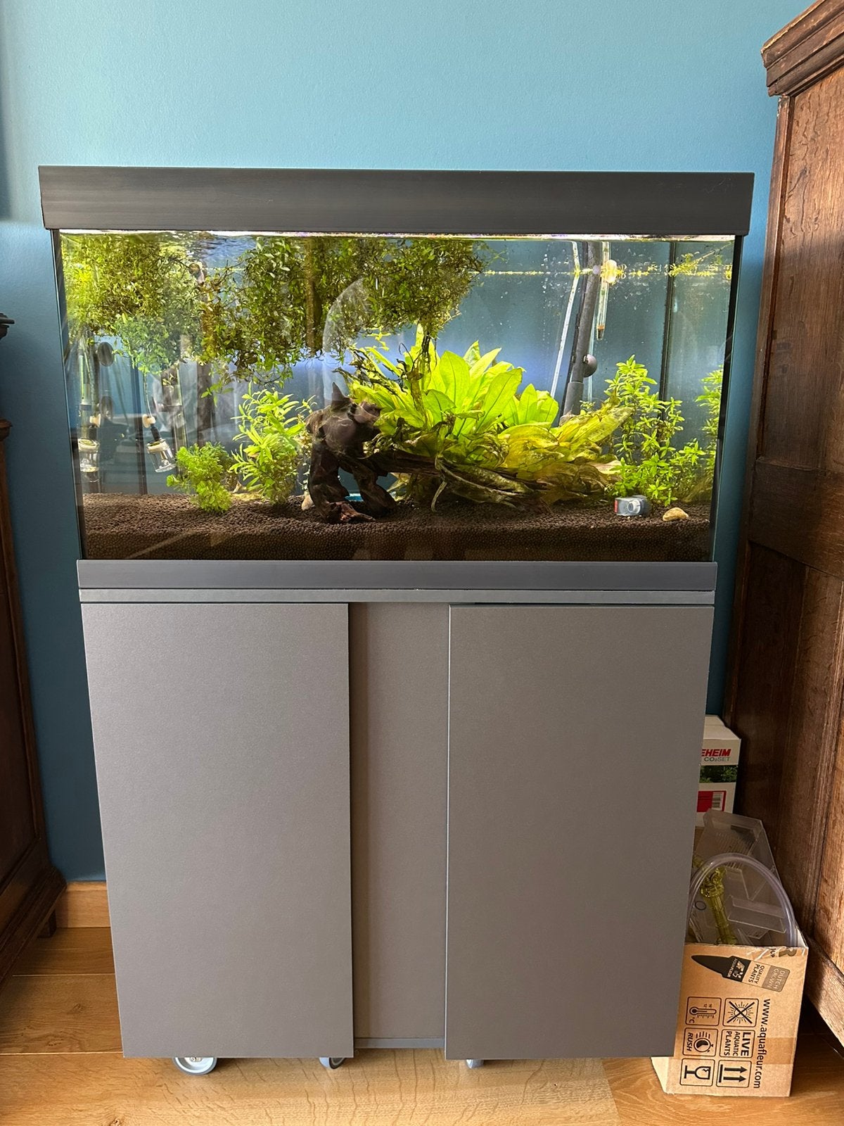 Aquarium inclusief filtersysteem, Dieren en Toebehoren, Ophalen, Gebruikt, Aquariummeubel, Eheim