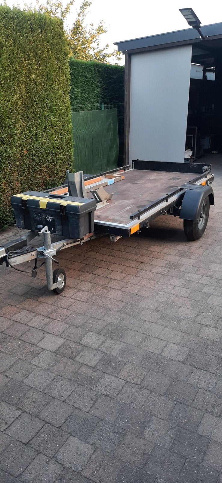 aanhangwagen voor 1 motor te huur, Ophalen