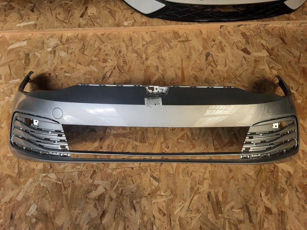 PARE-CHOCS AVANT Volkswagen Golf VIII (CD1) (5H0807221H), Pare-chocs, Volkswagen, Mevr. I. Hauben, Utilisé