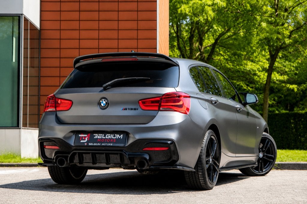 BMW 135 - HK - NAV Pro - Carplay - PDC - Alcantara, Autos, Argent ou Gris, Euro 6, Entreprise, 5 portes