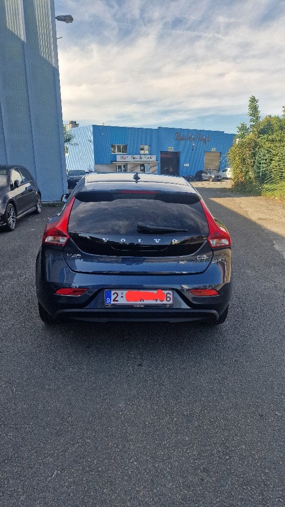 Volvo v40 2018, Achat, Euro 6, Noir, 5 portes