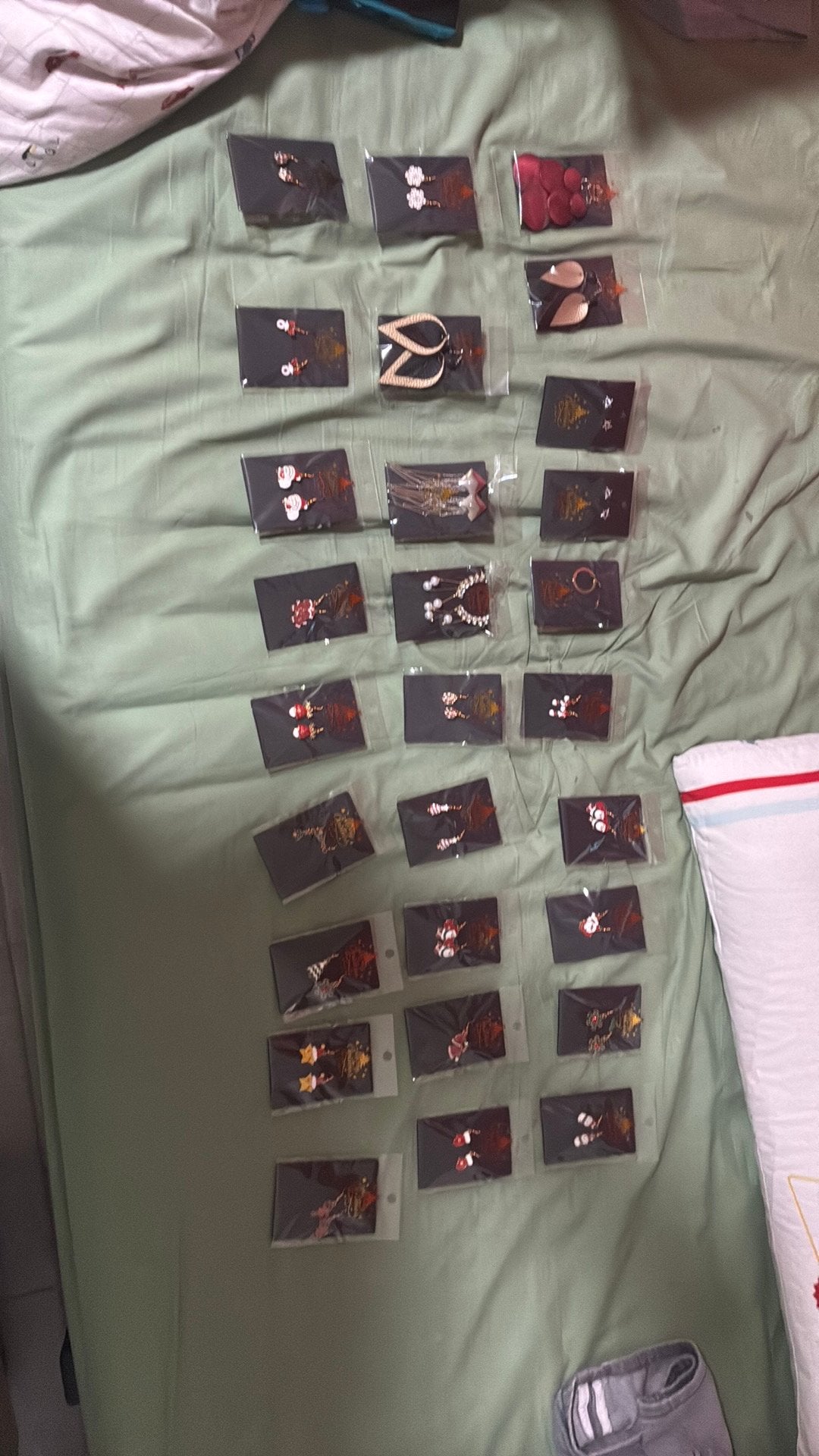 Lot de 50 bijoux noel, Handtassen en Accessoires, Overige Accessoires, Ophalen
