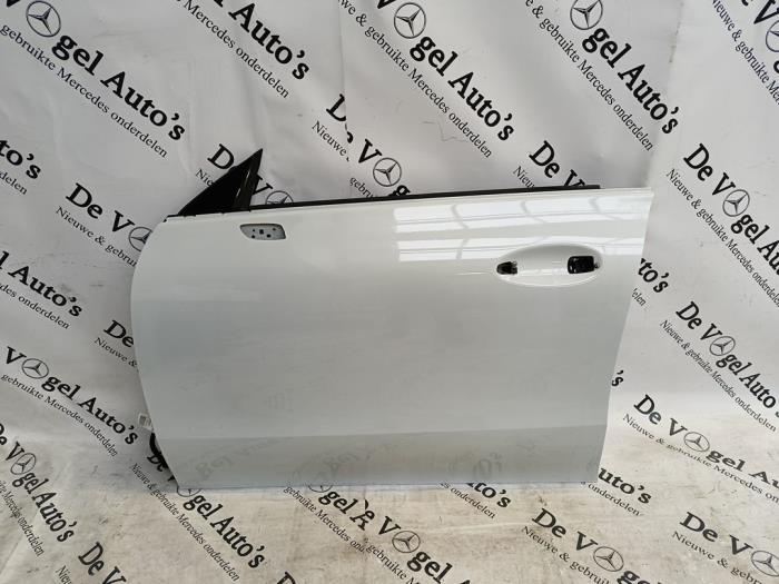 Portière 4portes avant gauche d'un Mercedes CLA (9144), 3 mois de garantie, Utilisé, Porte, -