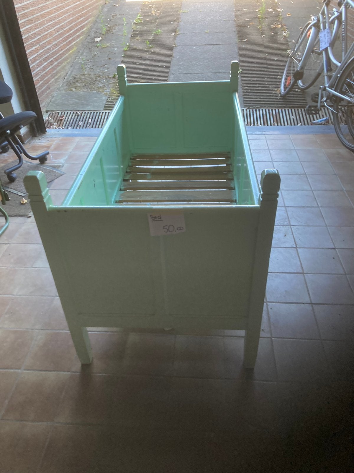 Vintage houten kinderbed, Ophalen, Gebruikt, Lattenbodem