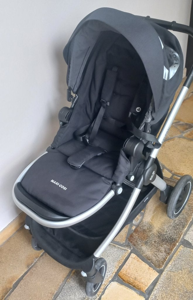 Wandelwagen Adorra 2, Kinderen en Baby's, Verstelbare duwstang, Zo goed als nieuw, Maxi-Cosi, Ophalen