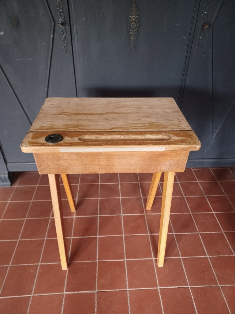 Vintage houten kinderbureau met opbergruimte en stoel, Vintage, Enlèvement, Espace de rangement, Bureau enfant