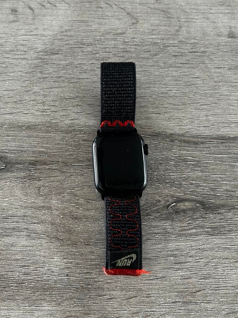 Apple watch SE3 (GPS+Cellular), Ophalen, Zwart, IOS, Zo goed als nieuw