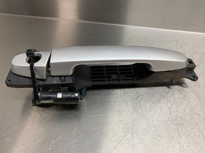 POIGNEE EXTERIEURE AVANT GAUCHE Toyota Prius (NHW20), Utilisé, Avant, Toyota