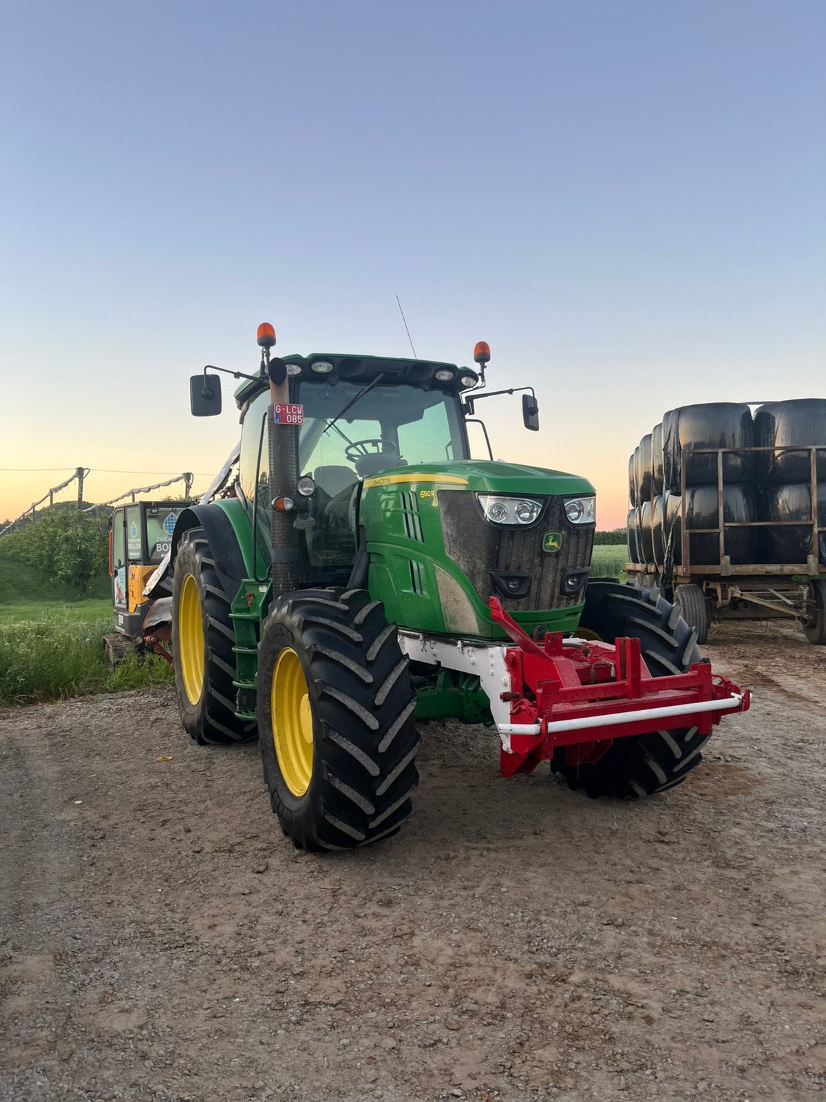 2x John deere 6190R, Articles professionnels, Agriculture | Tracteurs, 5000 à 7500, John Deere, Plus de 160 ch, Utilisé, Enlèvement