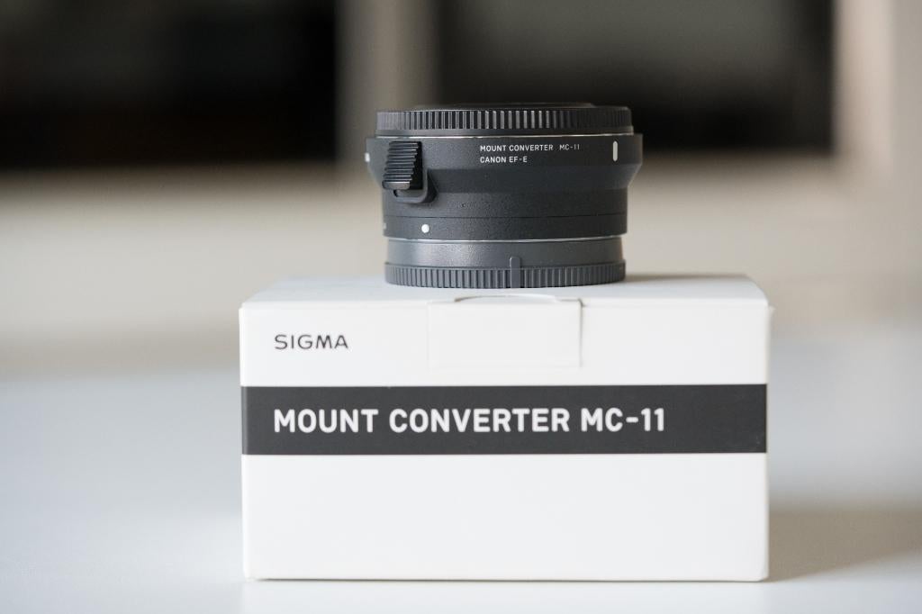 Sigma MC-11 adapter Canon EF -> Sony E, Enlèvement ou Envoi, Comme neuf, Accessoires