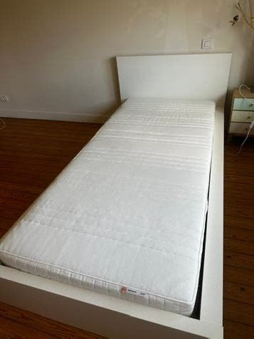 Ikea Malm eenpersoonsbed met bodem, Ophalen, Zo goed als nieuw