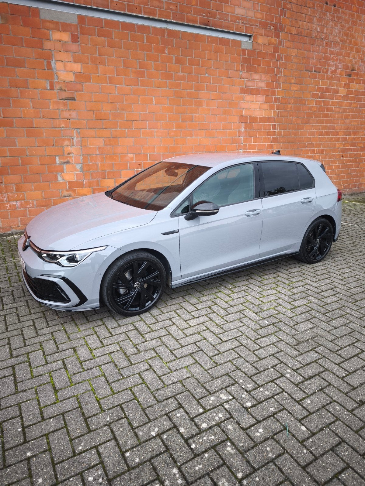 VW Golf 8 R-line essence, Autos, Achat, Entretenue par le concessionnaire, Automatique, Essence