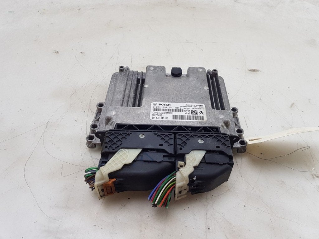 COMPUTER MOTOR Peugeot 208 II (UB / UH / UP) (01-2019/-), Robert Bosch AG, Gebruikt, Robert-Bosch-Allee 1
74232  Abstatt, DE, Engineering@bosch.com