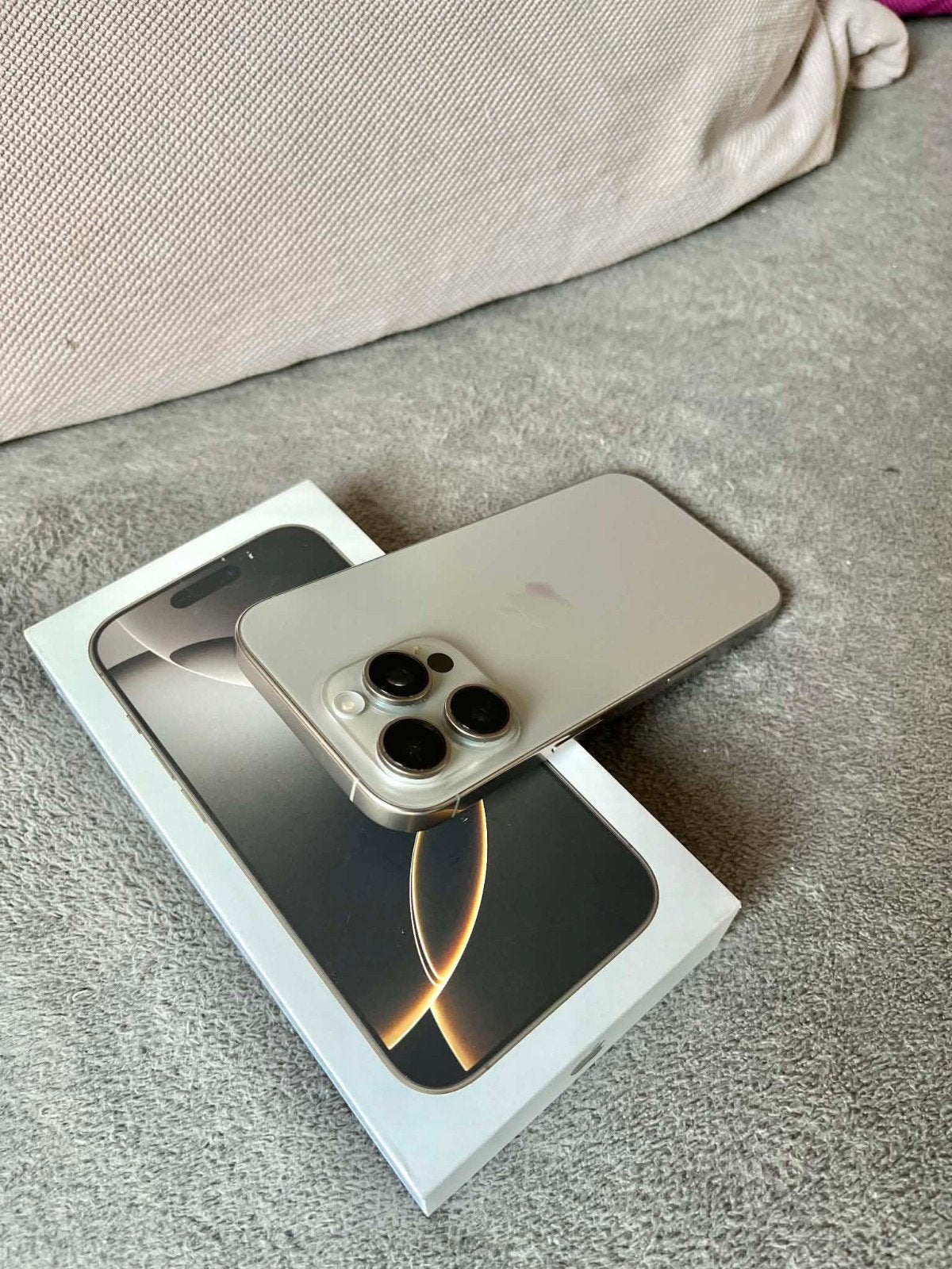iPhone 16 pro 128 gb, Télécoms, Téléphonie mobile | Housses, Coques & Façades | Apple iPhone, Enlèvement, IPhone 16 Pro, Verre