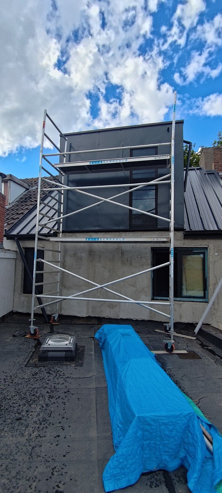 euroscaffold rolsteiger basis 135 x 305 x 6.2 meter, Doe-het-zelf en Bouw, Steigers, Ophalen, Gebruikt, Rolsteiger of Kamersteiger