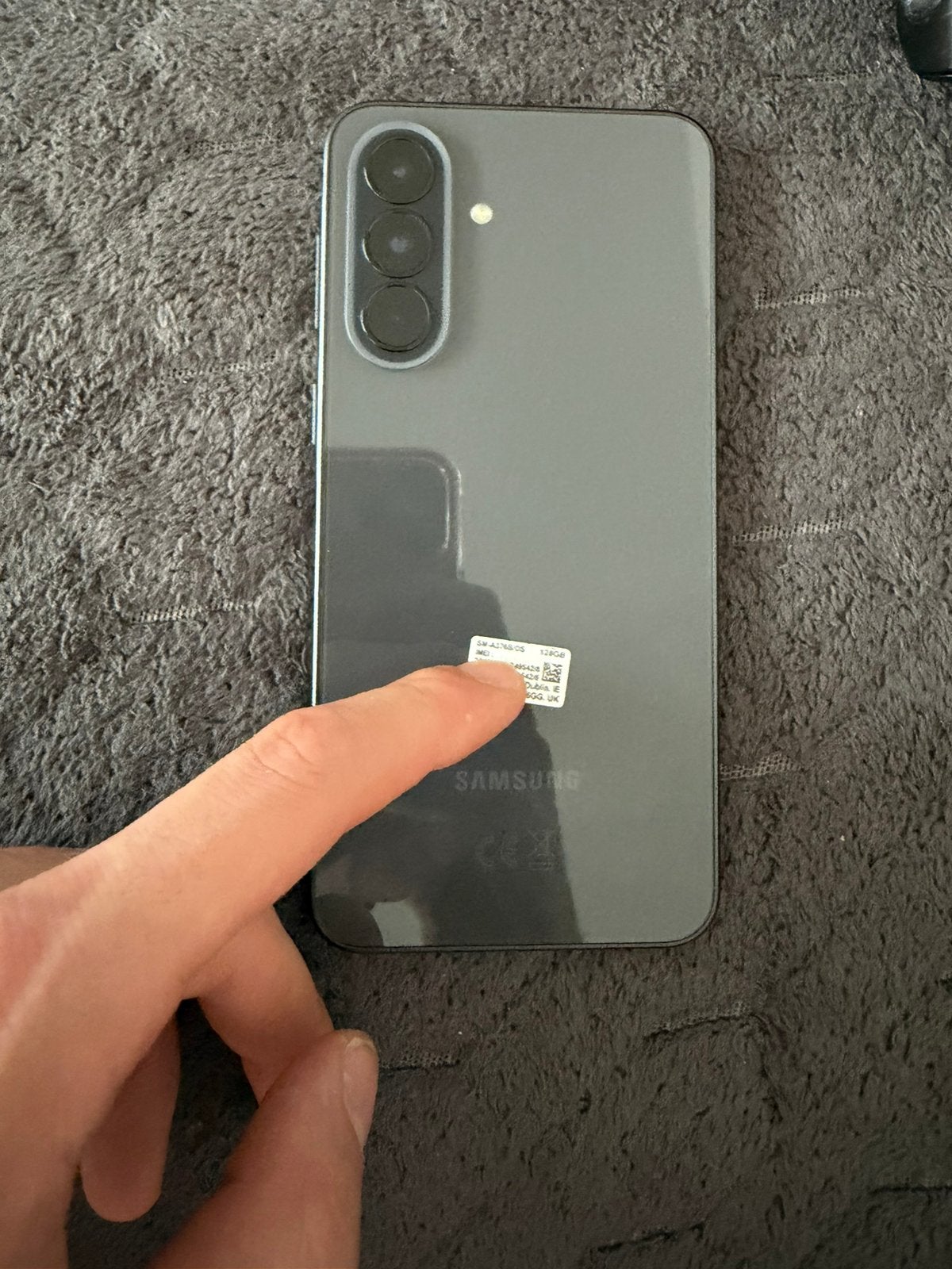 samsung galaxy A37 5G 128gb aangekocht 379€, Telecommunicatie, Mobiele telefoons | Hoesjes en Screenprotectors | Samsung, Ophalen of Verzenden