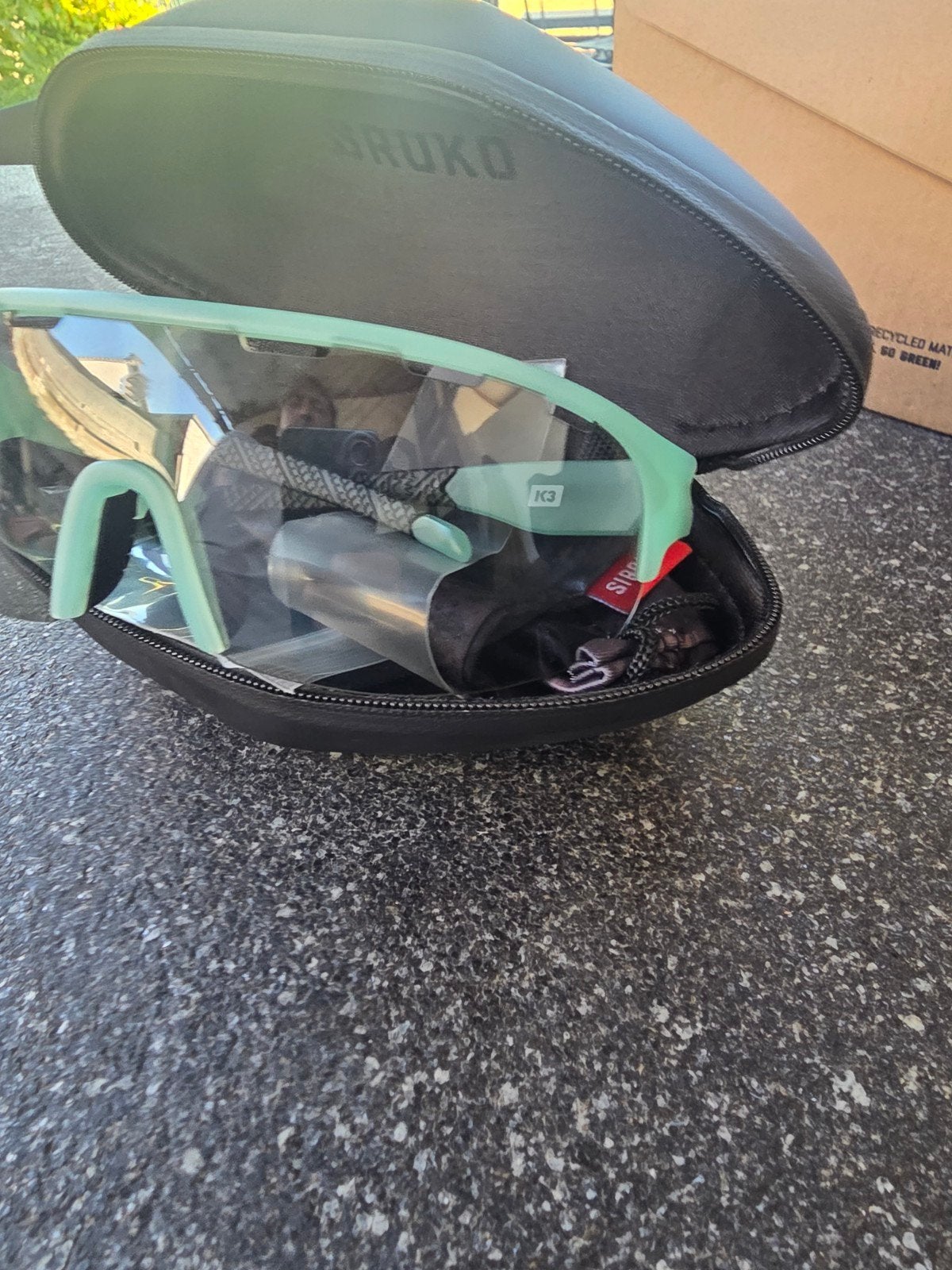 Siroko K3 PhotoChromic sportbril – meekleurend – mintgroen, Sport en Fitness, Wielrennen, Ophalen, Schoenen