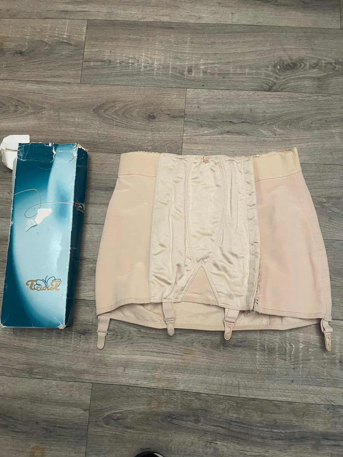 Vintage nieuw Korset corsage maat 90 lingerie triolet, Kleding | Dames, Ondergoed en Lingerie, Ophalen of Verzenden, Beige, Body of Korset