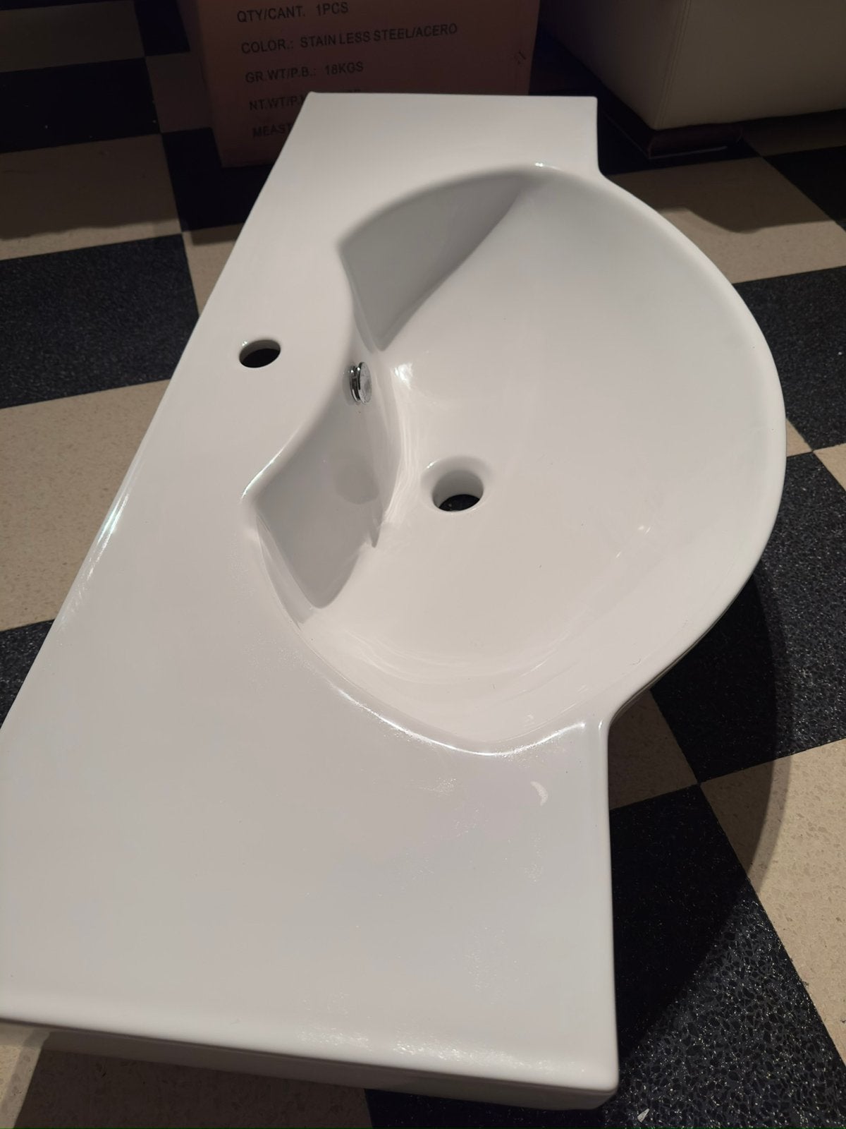 Lavabo - dimensions : 94 x 49 cm Nouveau, Maison & Meubles, Enlèvement, Neuf, Lavabo ou Évier, Moins de 100 cm