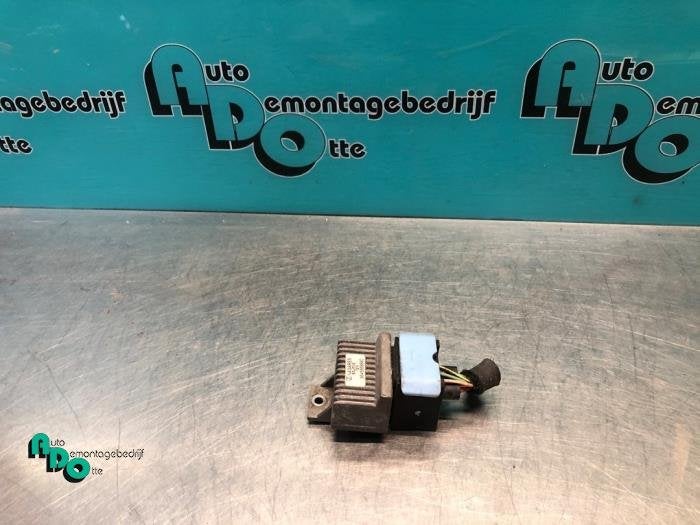 Relais préchauffage d'un Citroen Nemo (Nemo 08-), -, 3 mois de garantie, Utilisé, -