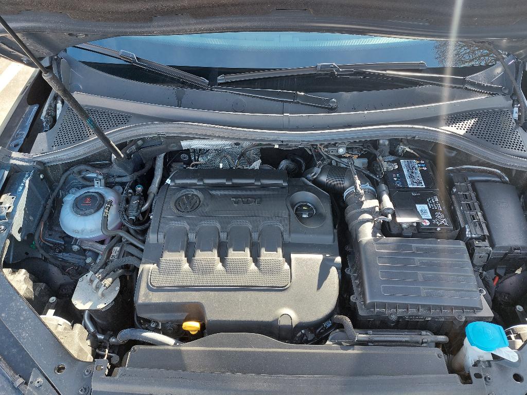 Volkswagen Tiguan Comfortline R-Line, Autos, Cuir, Achat, Détection des panneaux routiers, Entretenue par le concessionnaire