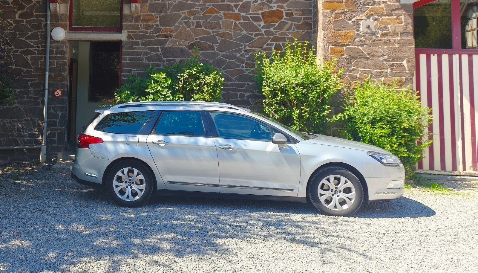 Citroën C5 Tourer, Autos, Boîte manuelle, Entretenue par le concessionnaire, Noir, 5 portes