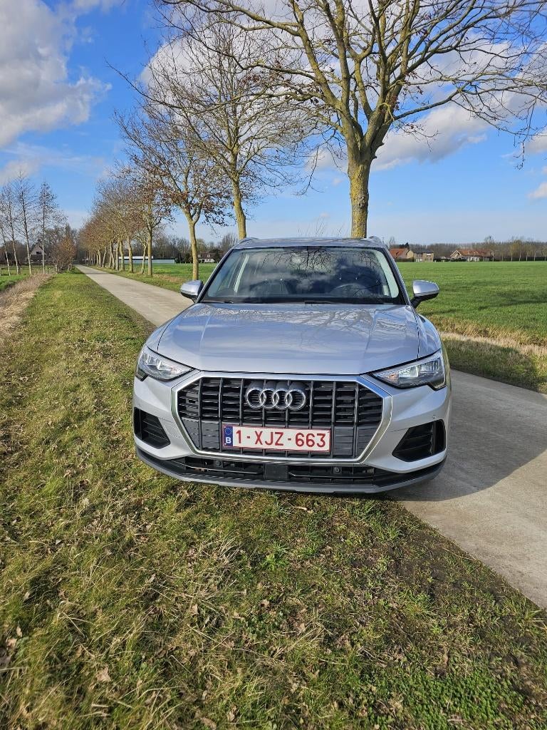 Audi Q3 Advanced S Tronic, 1498 cc, 4 cilinders, Leder, 5 zetels