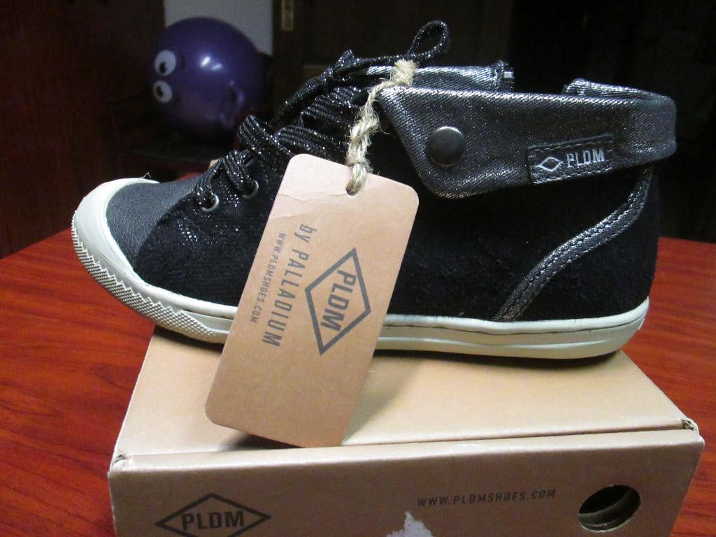 baskets fille taille 33, Neuf, Enlèvement, Chaussures, Fille