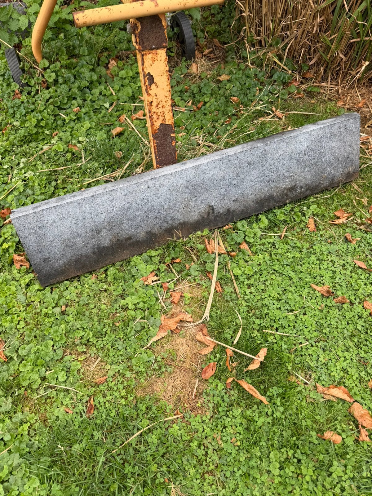 4 Bordures noires, Enlèvement, Neuf, Béton, Bordure