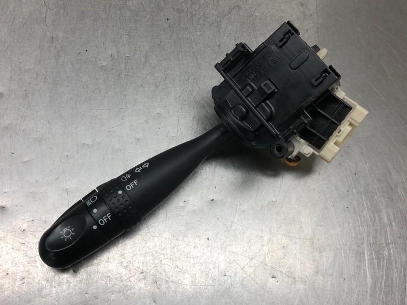 INTERRUPTEUR D'ECLAIRAGE Daihatsu Cuore (L251 / 271 / 276), Utilisé, Daihatsu