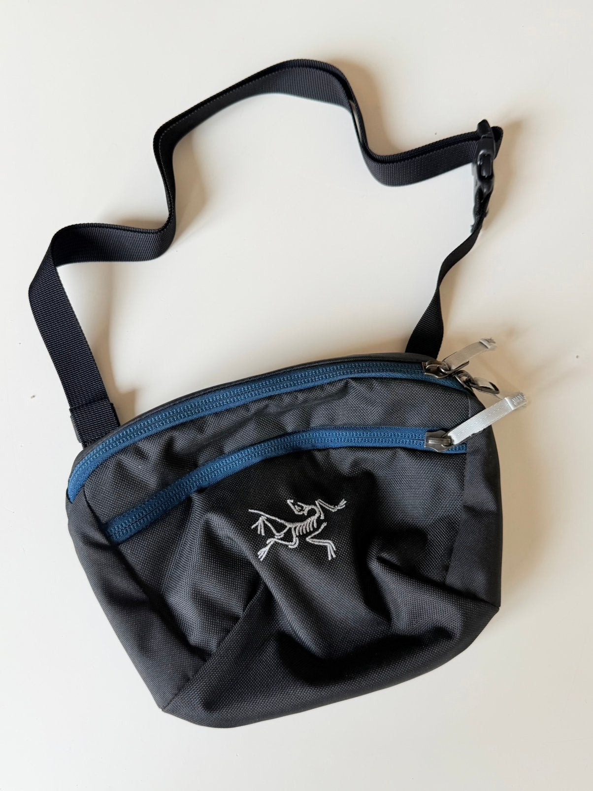 Sac banane Arc'teryx Mantis 2, Bijoux, Sacs & Beauté, Sacs | Sacs à bandoulière, Enlèvement, Neuf, Noir, Autres marques
