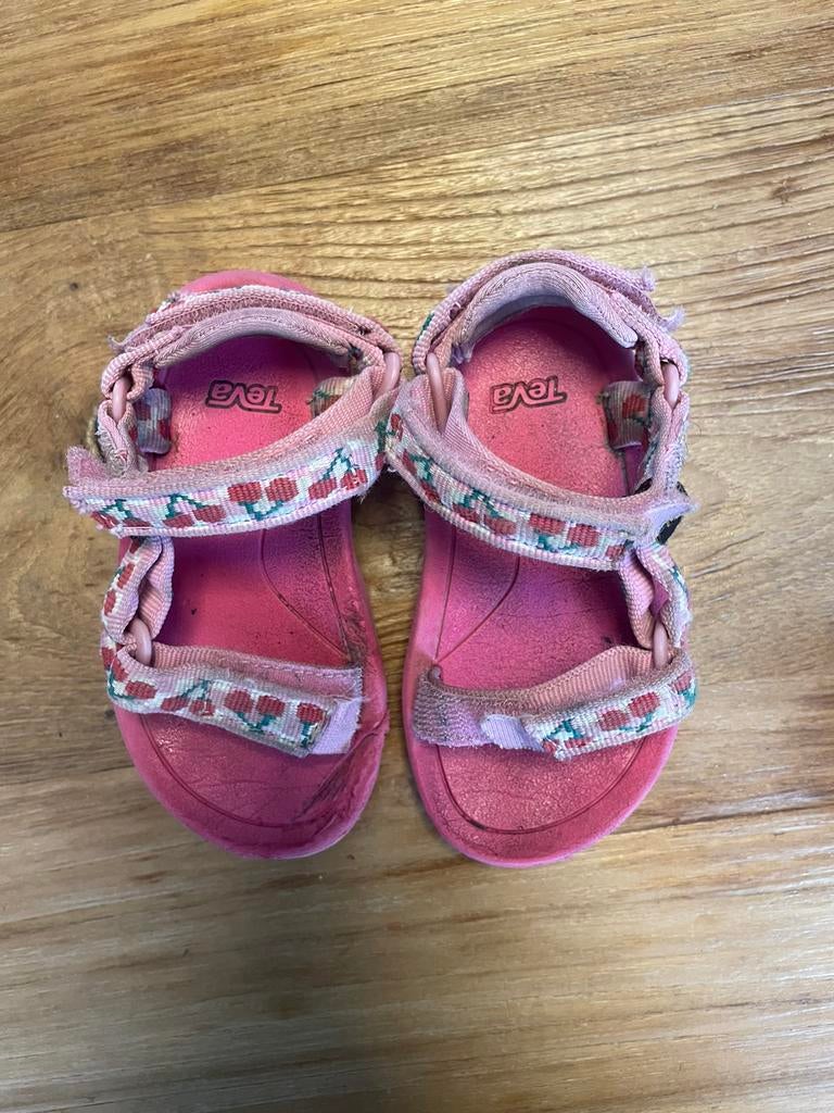Teva sandalen meisje, Gebruikt, Meisje, Overige typen, Ophalen of Verzenden