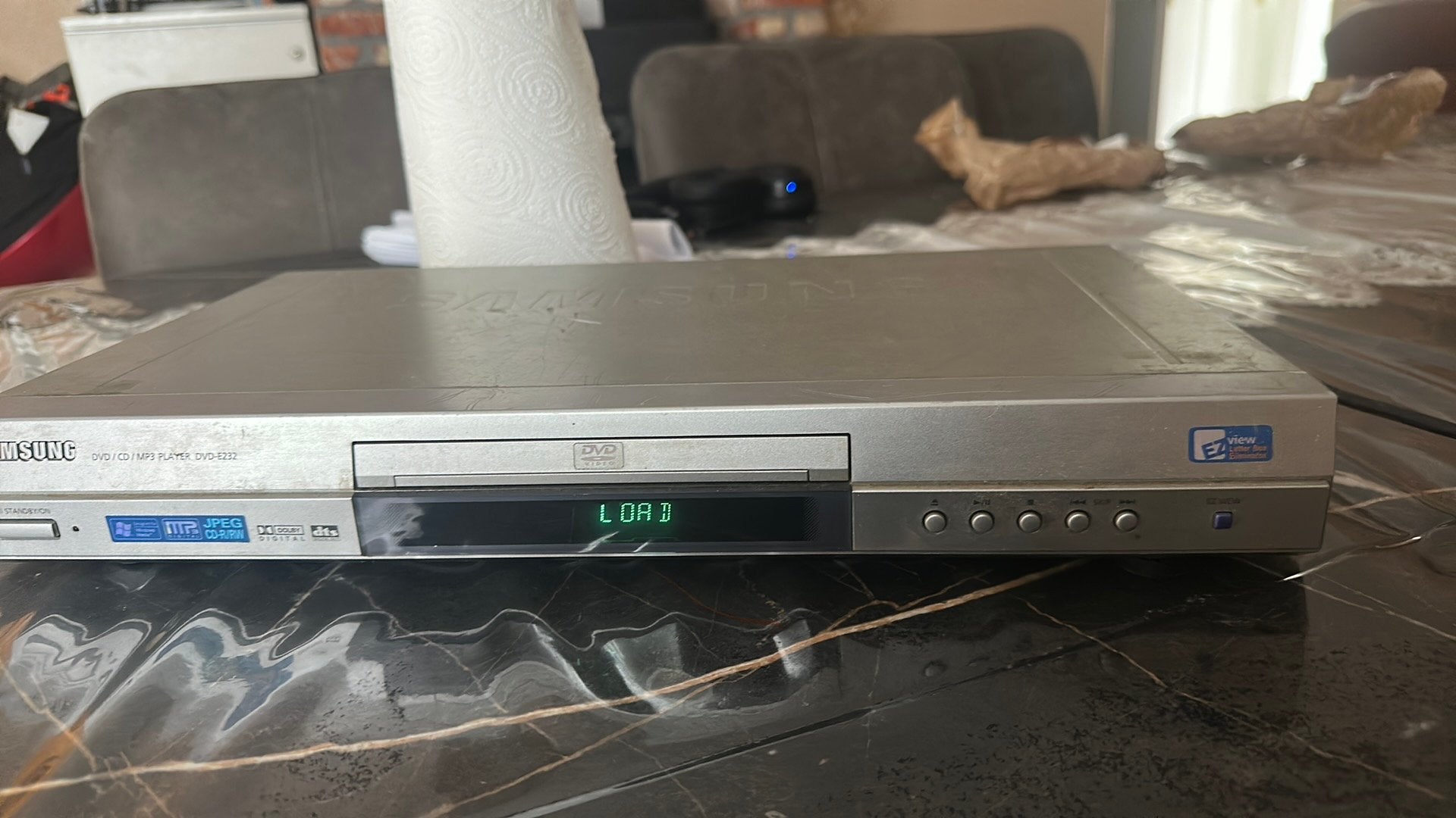 Lecteur DVD Samsung DVD-E232, CD & DVD, DVD | Comédie, Utilisé, Classique, Comprend un boîtier, Comprend un DVD, Tous les âges