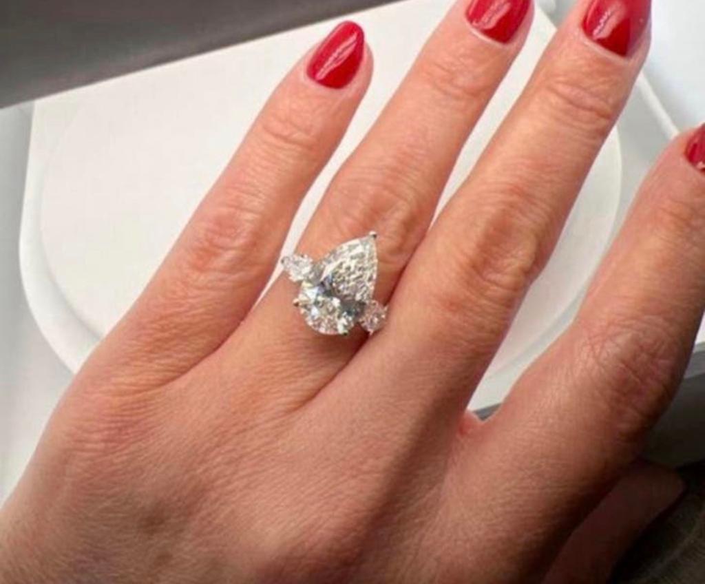 Nieuwe gouden ring met VS2 diamant van maar liefst 6 caraat!, Bijoux, Sacs & Beauté, Bagues, Neuf, Enlèvement ou Envoi, Or, 17 à 18