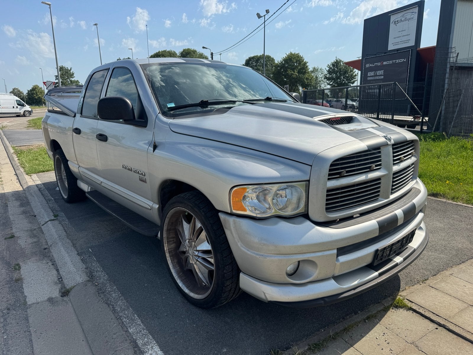 Dodge Ram 1500 daytona hemi 5.7, Autos, Argent ou Gris, Achat, 5 portes, Automatique