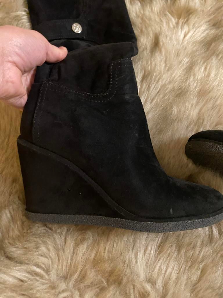 Guess suede laarzen, Kleding | Dames, Schoenen, Ophalen, Hoge laarzen, Zwart, Gedragen