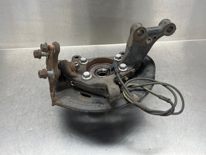 MOYEU DE ROUE AVANT Toyota Avensis Wagon (T27), Utilisé, Toyota