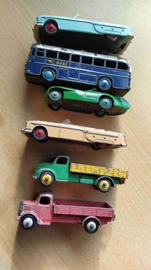 6 vieux jouets DINKY, fabriqués en Angleterre, Enlèvement ou Envoi, Utilisé, Autres types, Dinky Toys