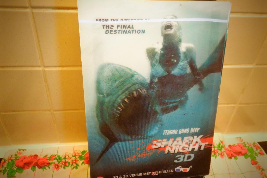 DVD 2D & 3D Versie +3D brillen Shark Night., Cd's en Dvd's, Dvd's | Horror, Vanaf 16 jaar, Ophalen of Verzenden, Zo goed als nieuw